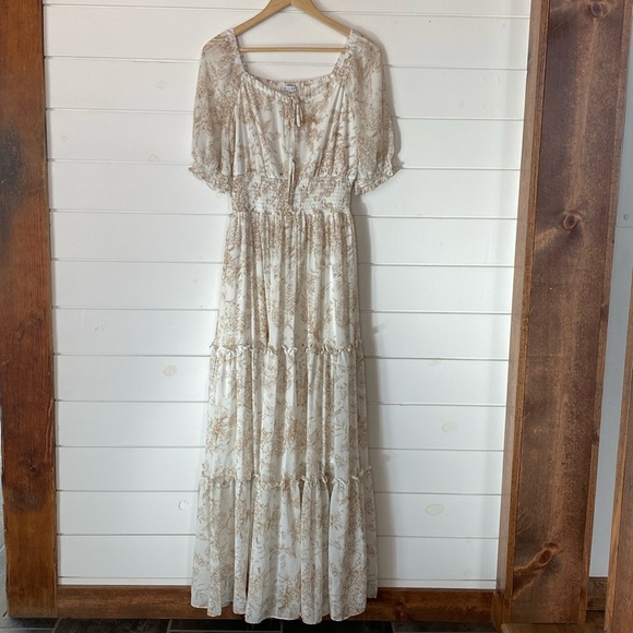 NWT Women’s size Medium BALTIC BORN tan and white floral maxi dress. - Picture 2 of 8